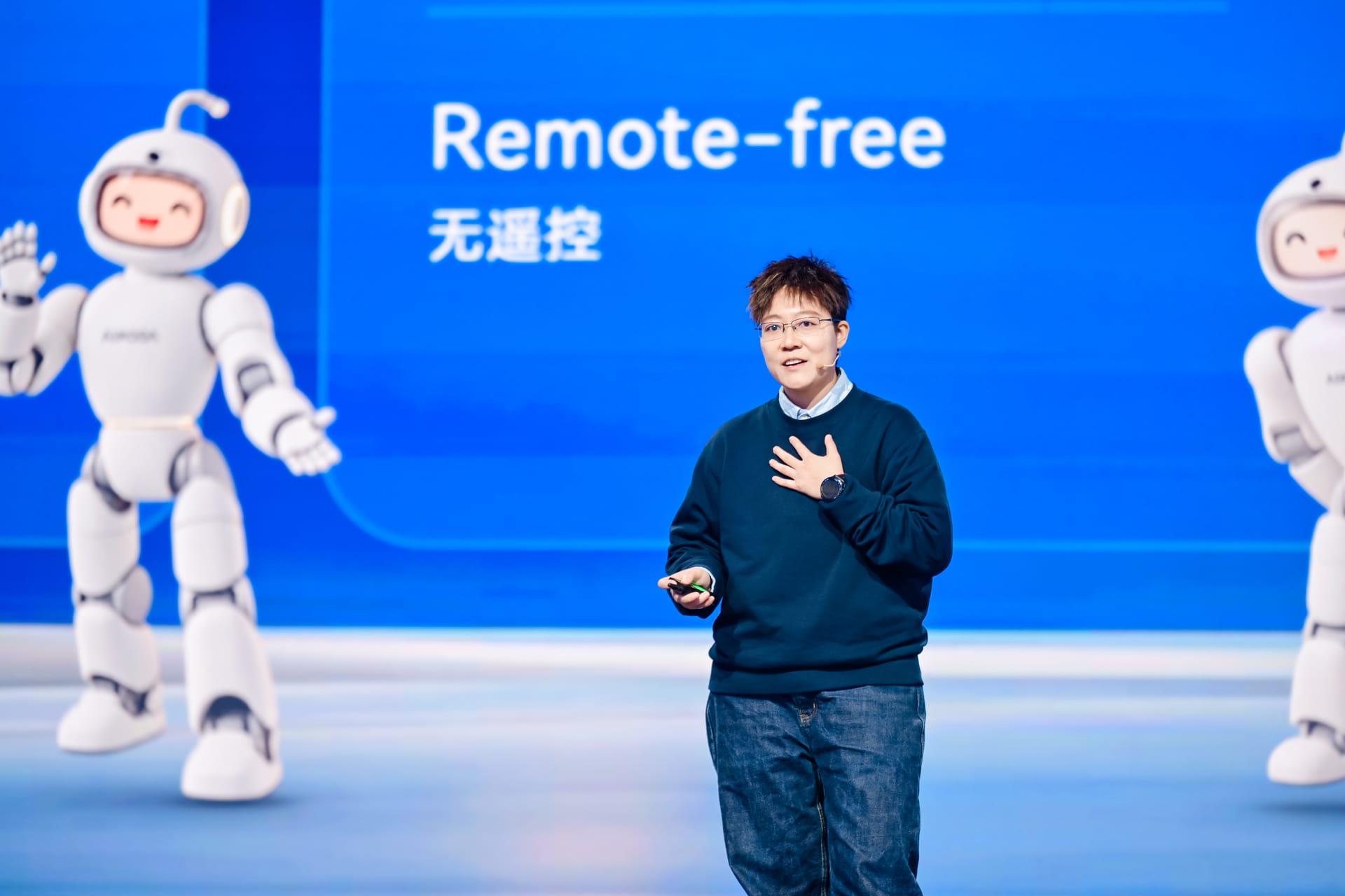 Image from: Mobo Makes Global Debut and Opens Pre-Orders as AiMOGA Unveils New Path to Robot Commercialization
