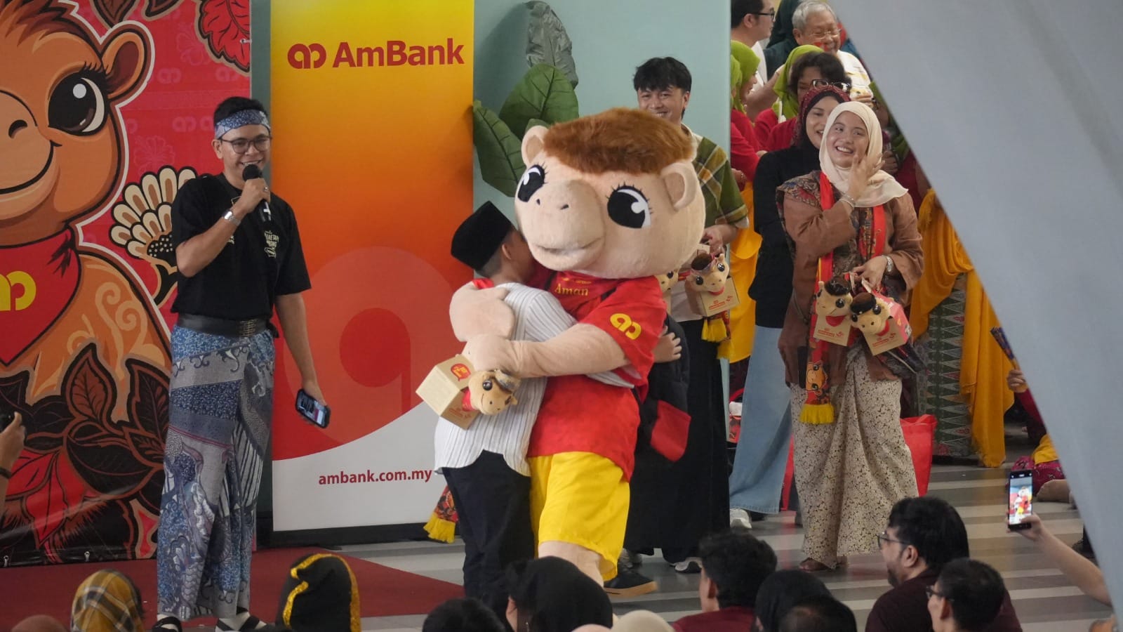Image from: AmBank Group Celebrates Malaysia Day Spirit as Official  Banking Partner of Keretapi Sarong 2026 