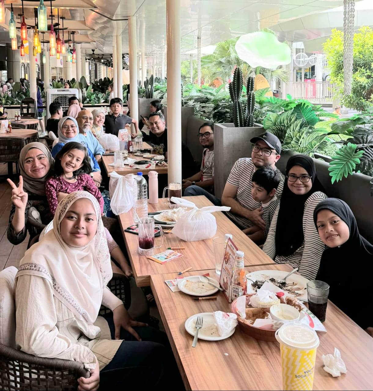 Image from: #RAYA2026 | Eid al-Fitr celebration is a major event for Muslim communities in metropolitan cities of Shanghai & Chengdu