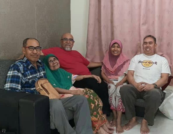 Image from: Memperkukuh nilai keluarga-Kasih ibu membawa ke syurga, kasih ayah sepanjang masa, kasih saudara masa berada