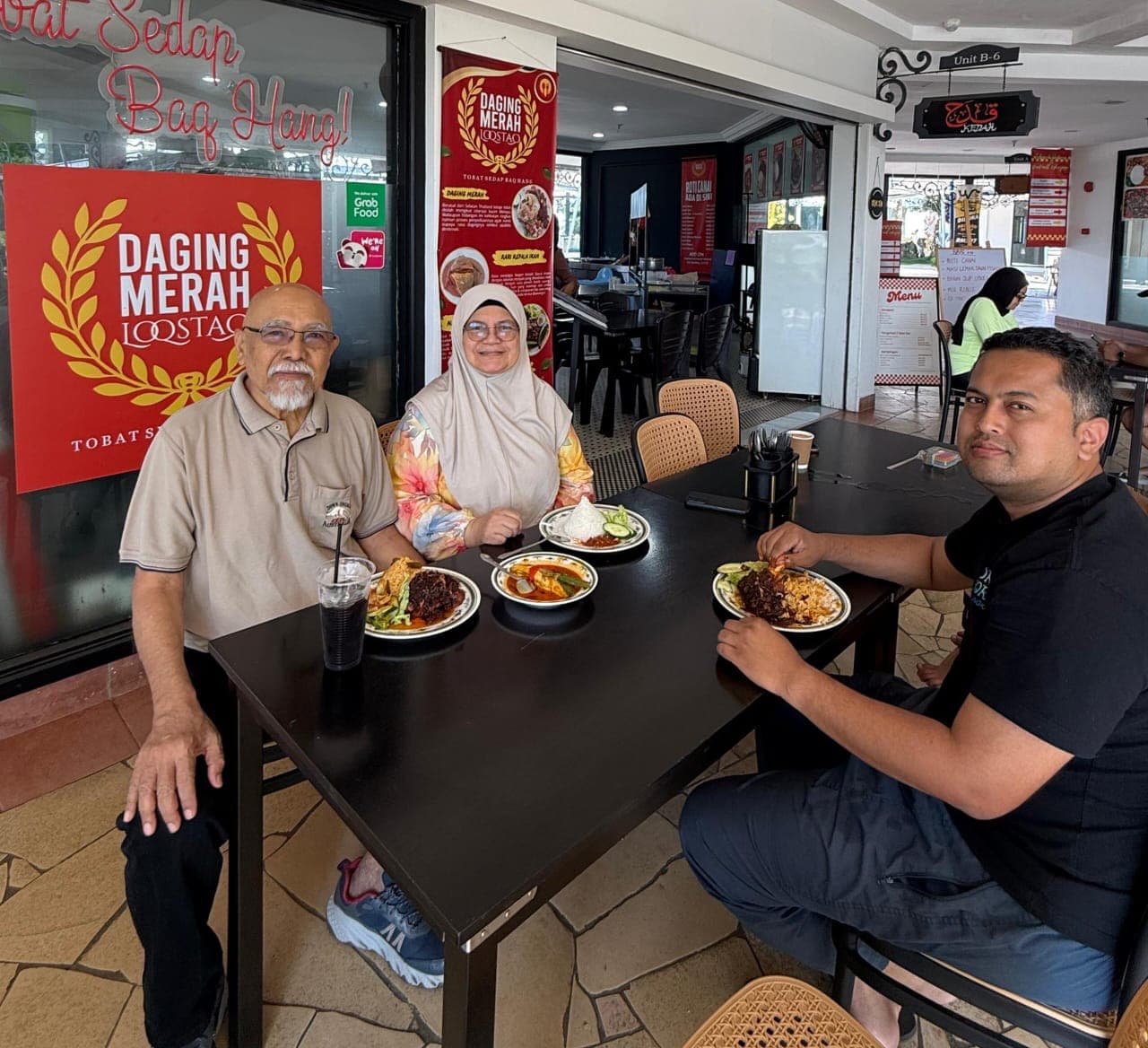 Image from: #EiTahuTak | Cyberjaya Street Mall features the authentic flavors & traditional culinary crafts of all Malaysian states