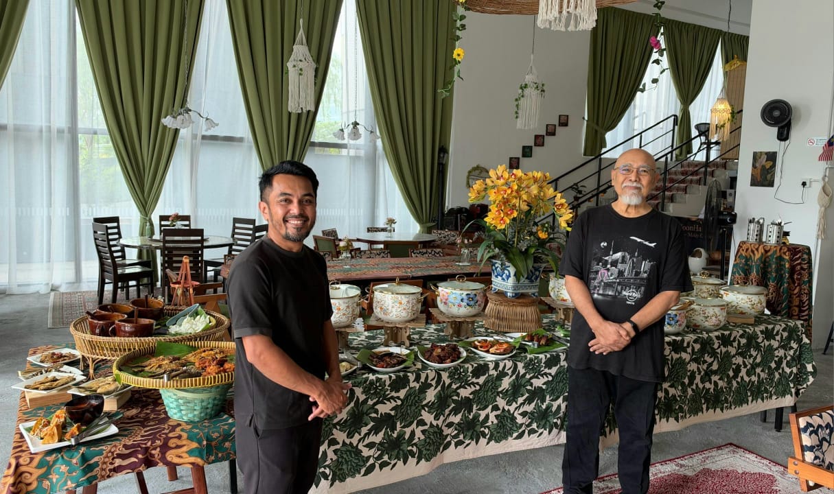 Image from: NoonHa Kitchen @Menara Ochre Putrajaya, a cozy village-style dinning with authentic Malay flavors, warm vibes all day