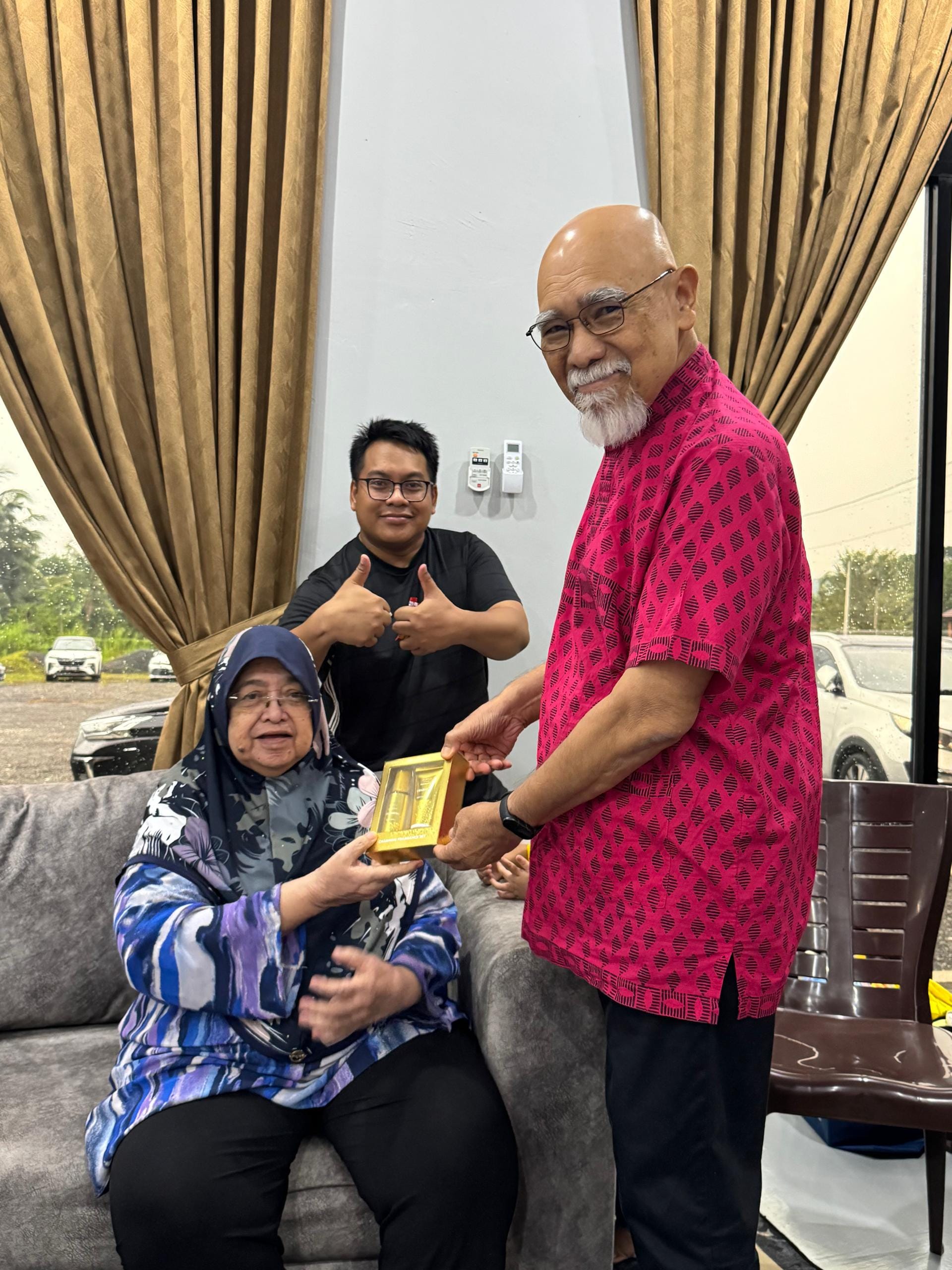 Image from: KIMIDU Cafe Putrajaya offering monthly tiffin service of home-style meals for dinner that delivers to customers' homes