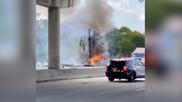 3 people killed after small plane crashes in Boca Raton, Florida