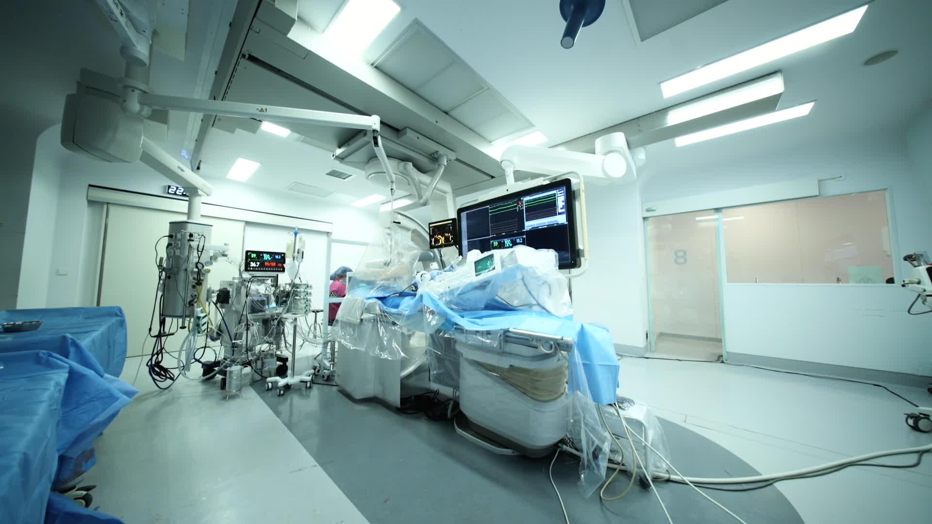 GLOBALink | Chinese hospital performs world's first cross-border robot ...