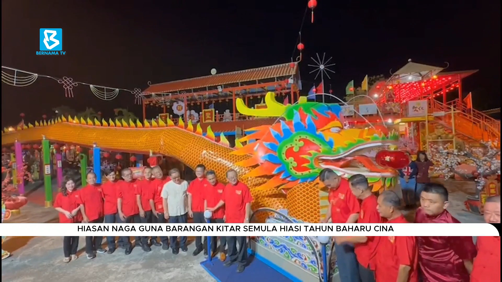 Hiasan naga guna barangan kitar semula hiasi Tahun Baharu Cina